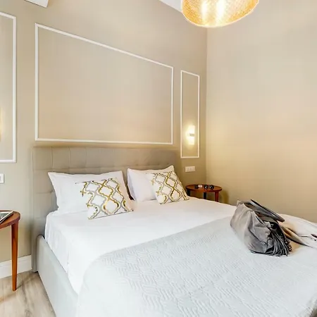 Repubblica Exclusive Apartment *