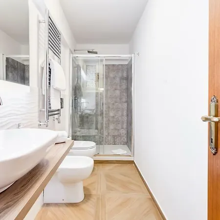 Repubblica Exclusive Apartment