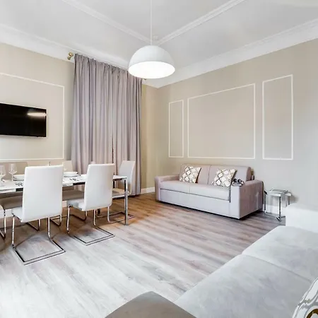 Repubblica Exclusive Apartman *